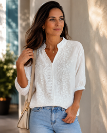 Blusa de encaje bordado